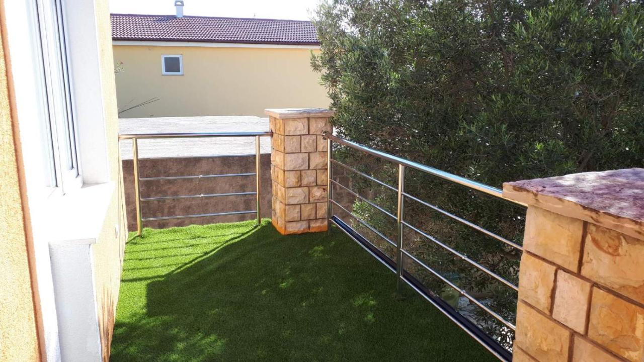 Apartments Hella Вир Екстериор снимка