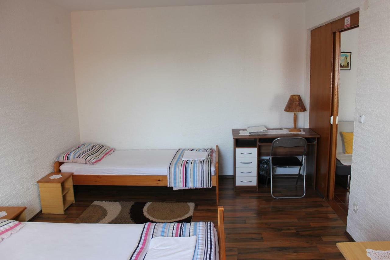 Apartments Hella Вир Екстериор снимка