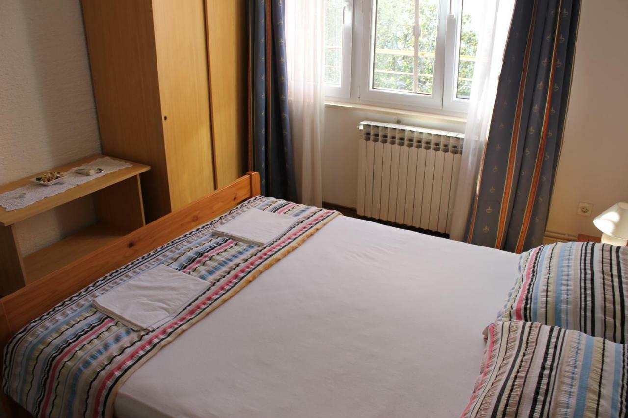 Apartments Hella Вир Екстериор снимка