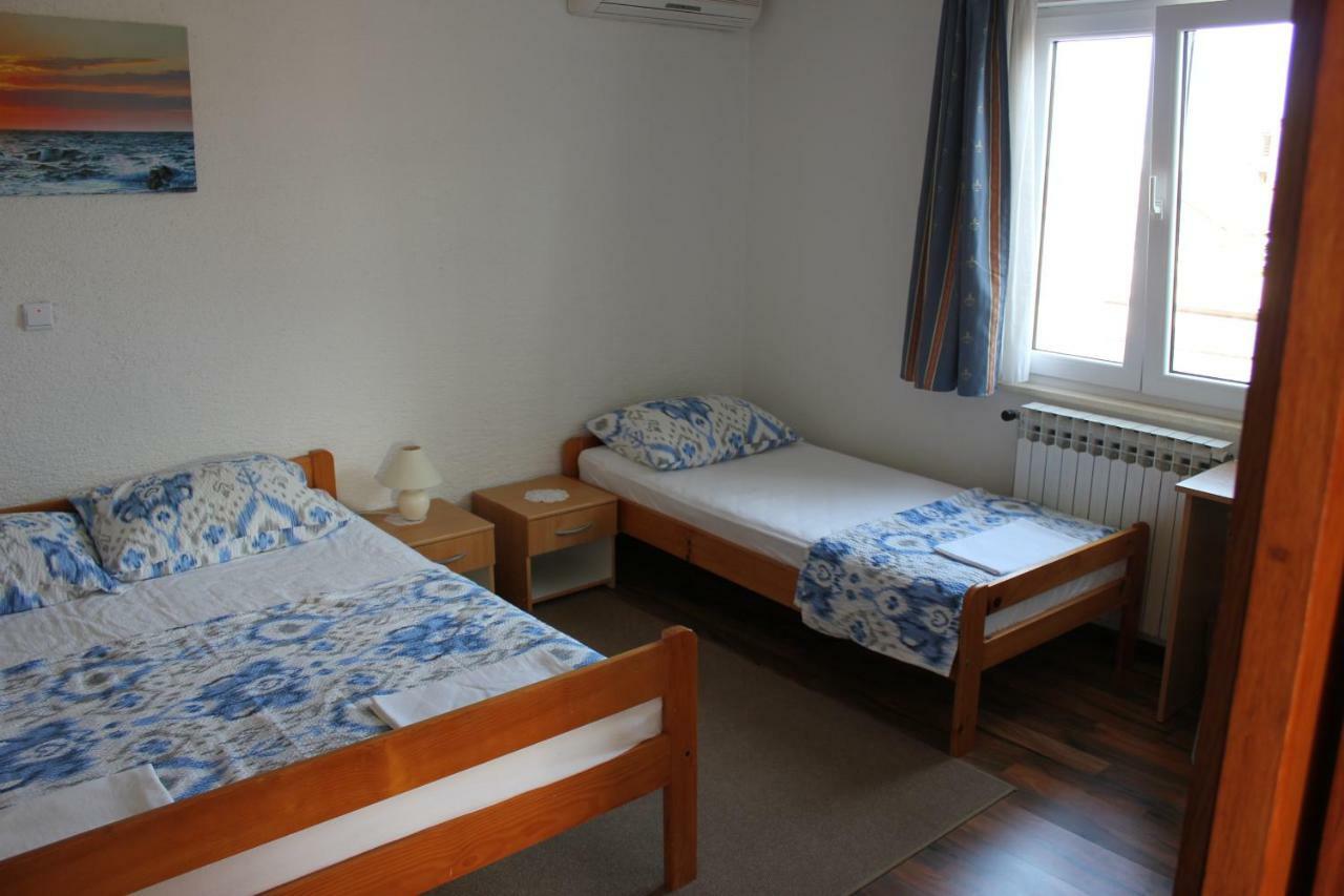 Apartments Hella Вир Екстериор снимка